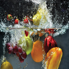 Papier peint mural « Fruits et éclaboussures d'eau » pour la cuisine